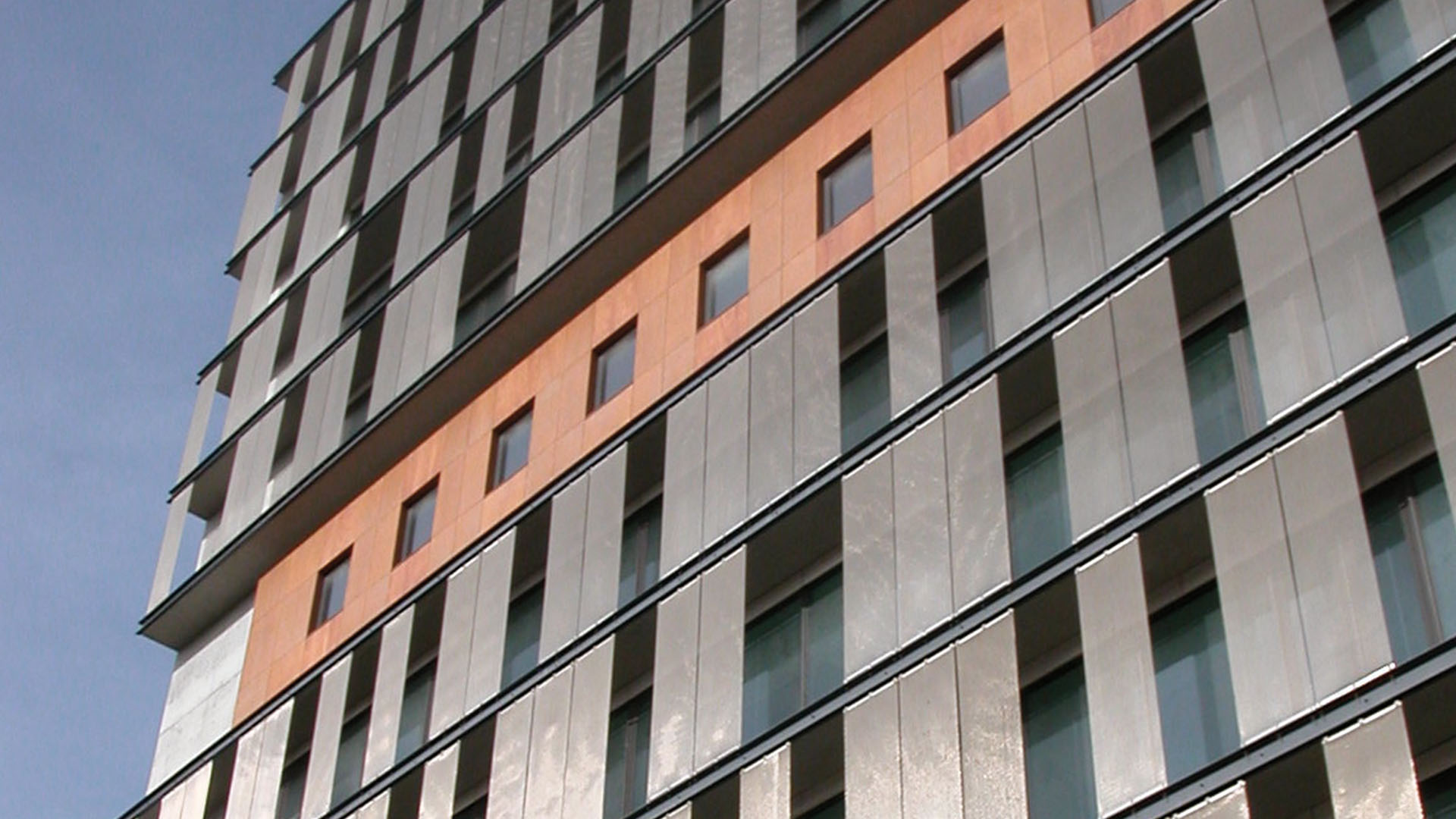 How to Install and Maintain a Wire Mesh Facade