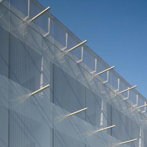 Understanding the Manufacturing and Shipping of Architectural Mesh