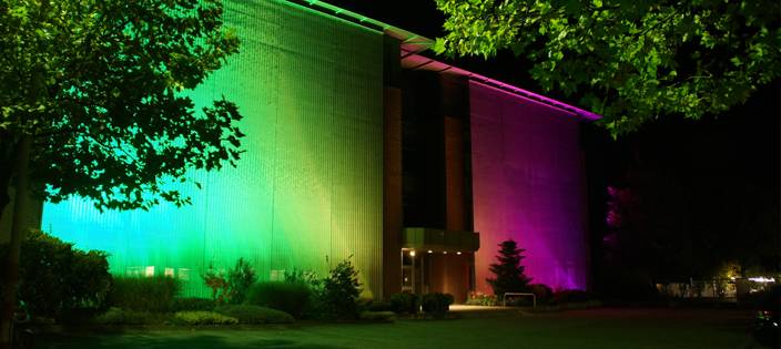 How Wire Mesh Panels Benefit Illumination Design